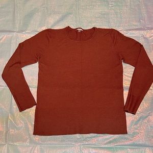 VIDA MILANO MEDIUM RUST COLORED SWEATER